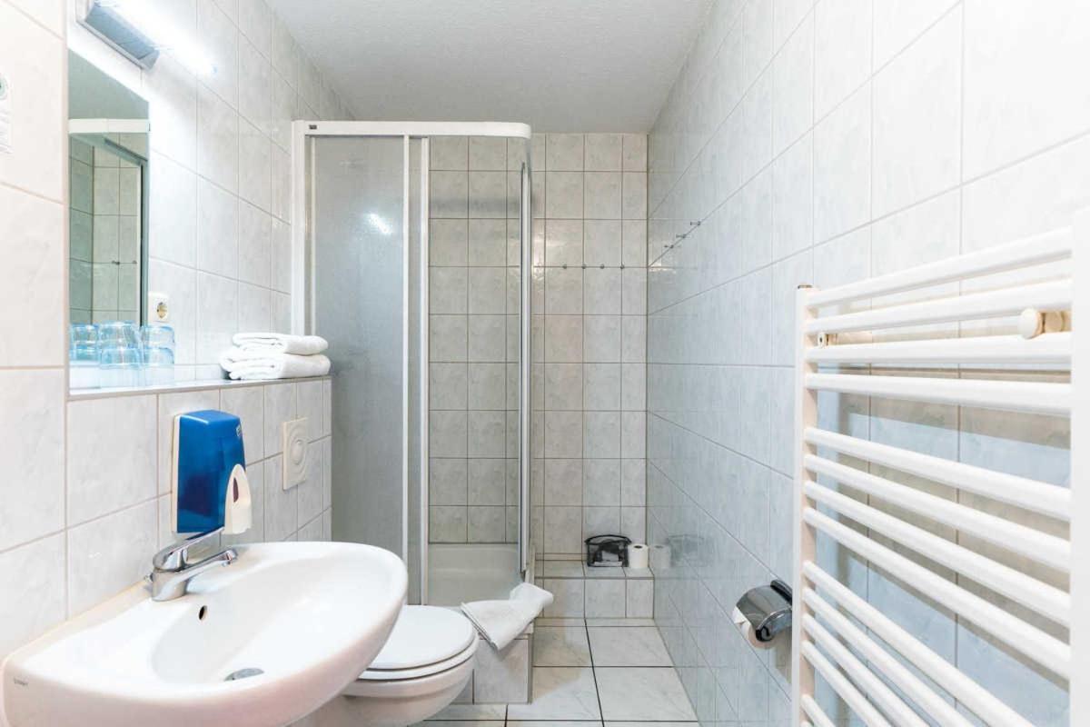 Hotel Am Brauhaus Варен Экстерьер фото