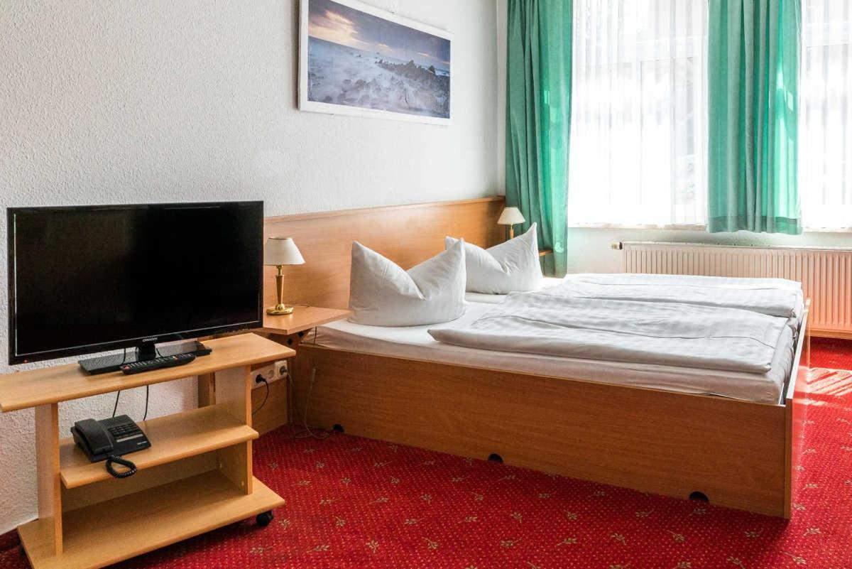 Hotel Am Brauhaus Варен Экстерьер фото