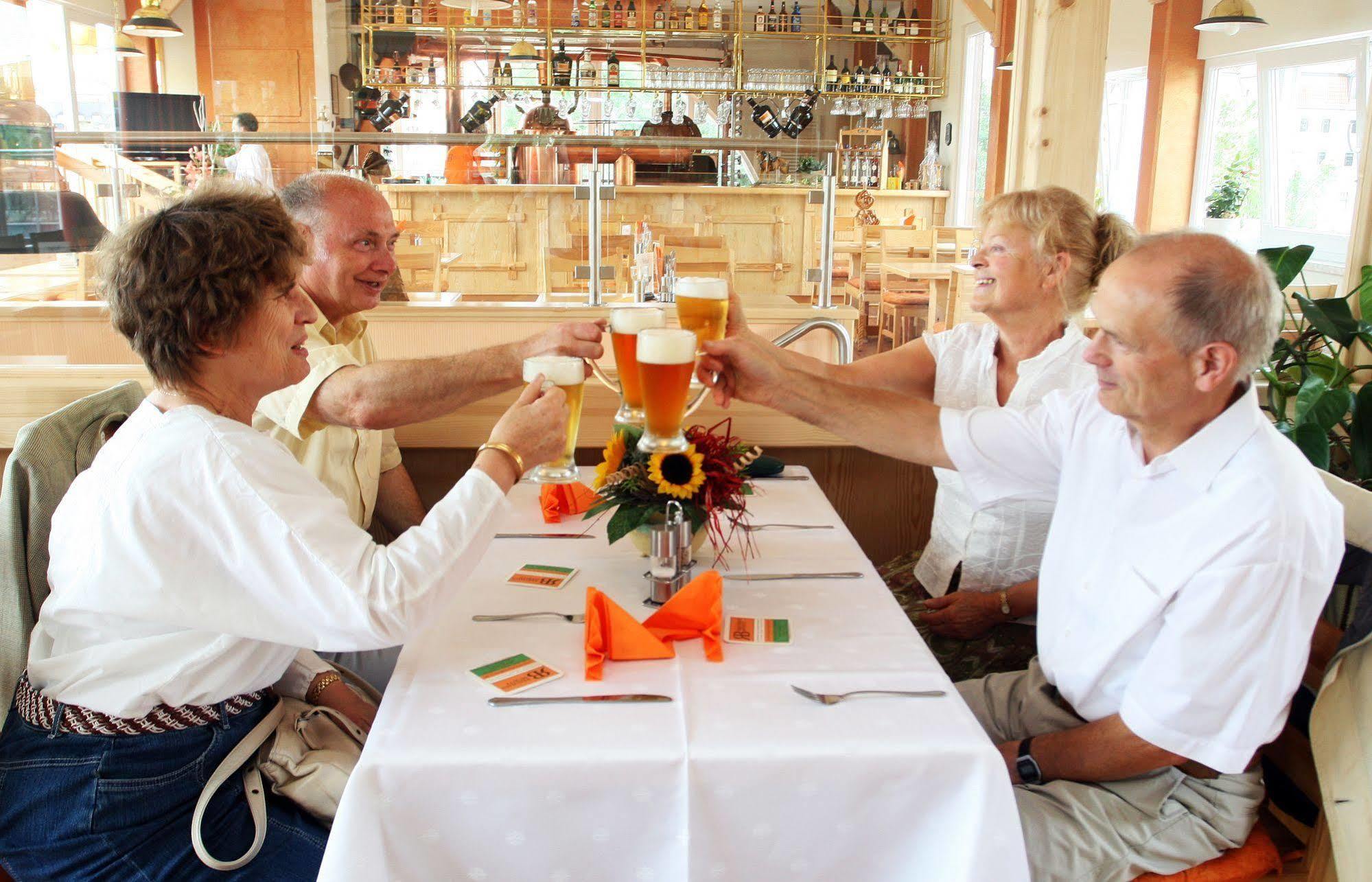 Hotel Am Brauhaus Варен Экстерьер фото